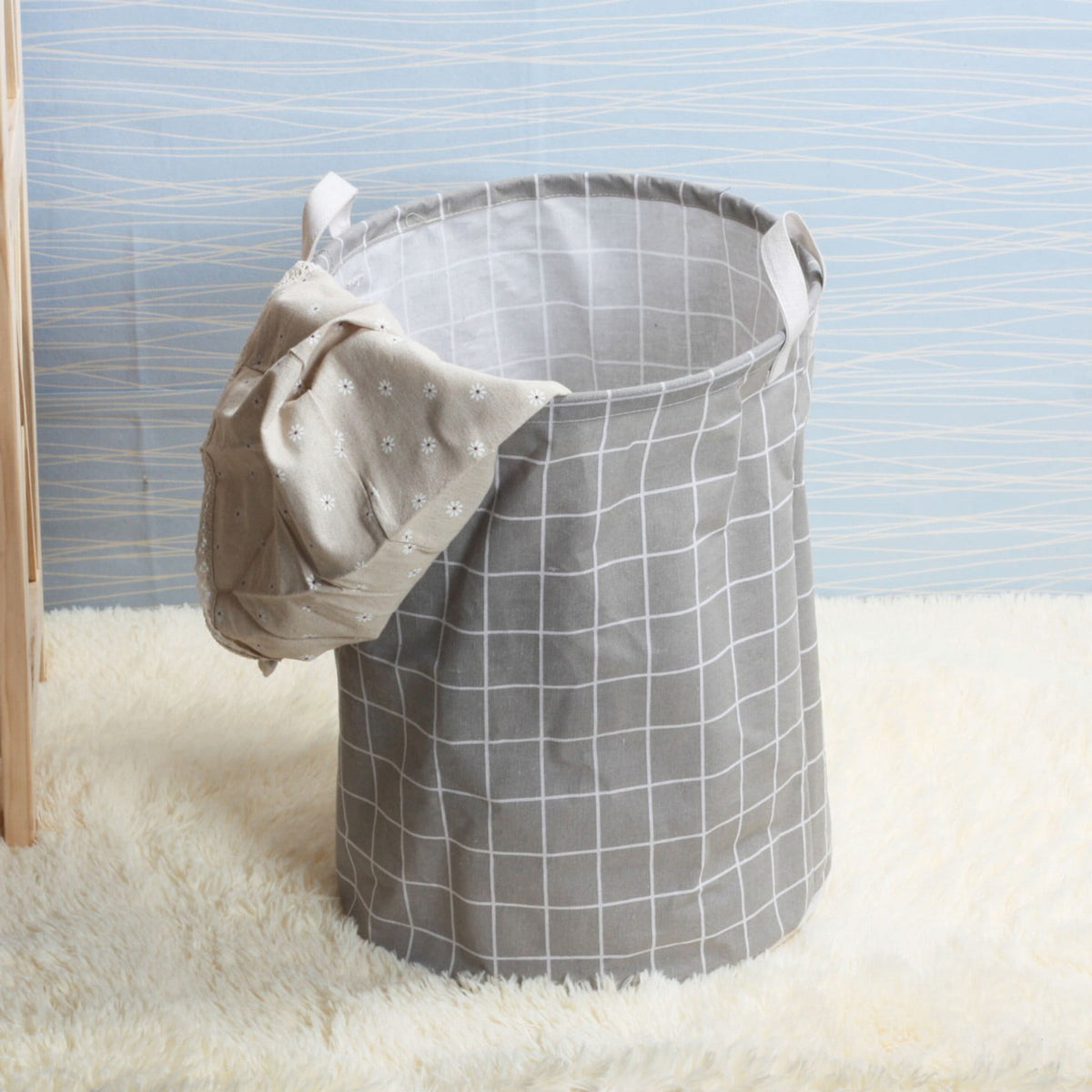 Collapsible Round Laundry Hamper in Canvas, 17.7 by 13.7 Inch with Handles - Image 4