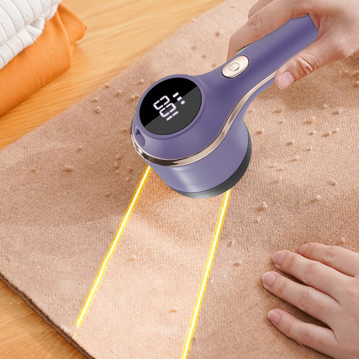 Rechargeable Fabric Shaver with Three Speeds and Six-Blade Cutting Head - Image 2