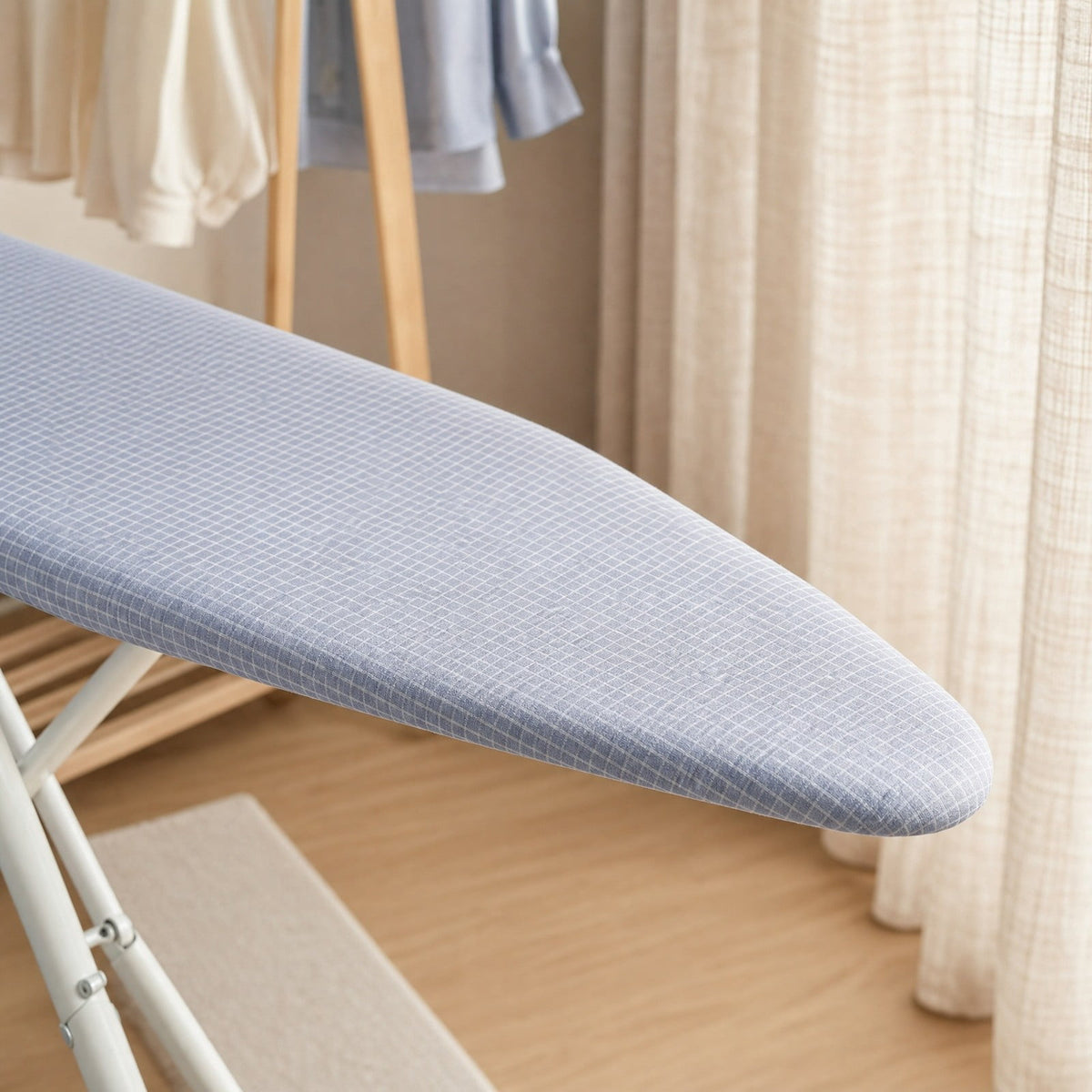 Folding Mini Ironing Pad for Sleeves and Collars, Grey Travel Board - Image 4