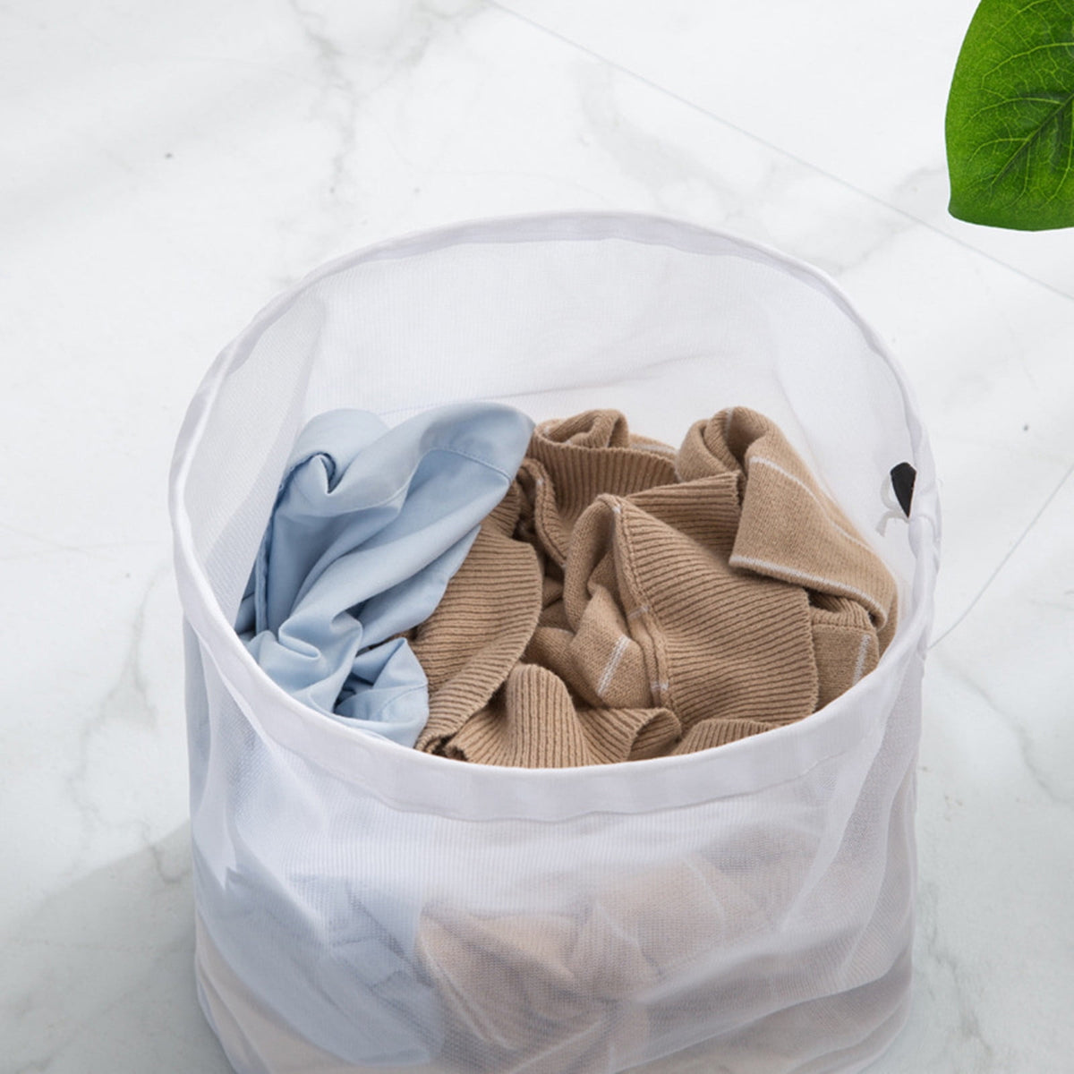 Mesh Laundry Bag with Drawstring Lock, 16 by 12 Inch Wash Bag for Delicates - Image 4