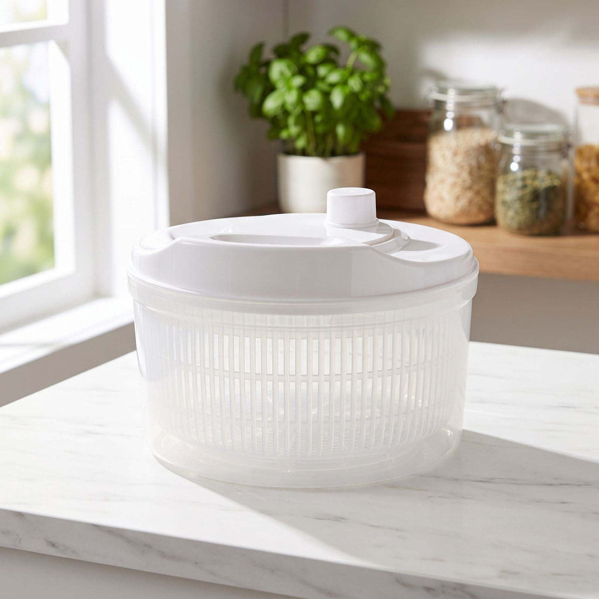 Hand-Crank Salad Spinner with Colander Basket and Clear Storage Bowl - Image 4